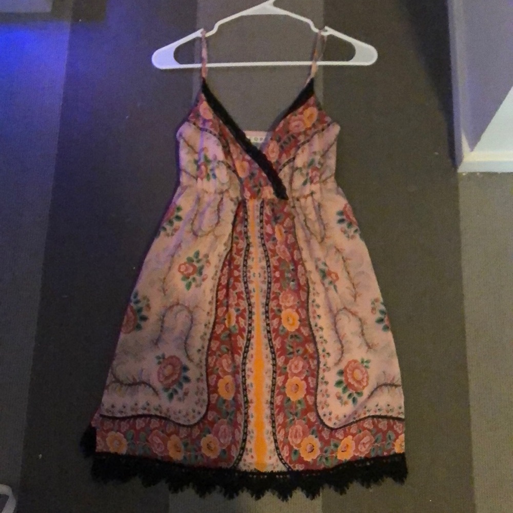 PATTERNED URBAN OUTFITTERS DRESS